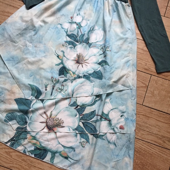 Blue 🛍️ Floral long sleeve NWT Dress Sz S - Picture 6 of 8